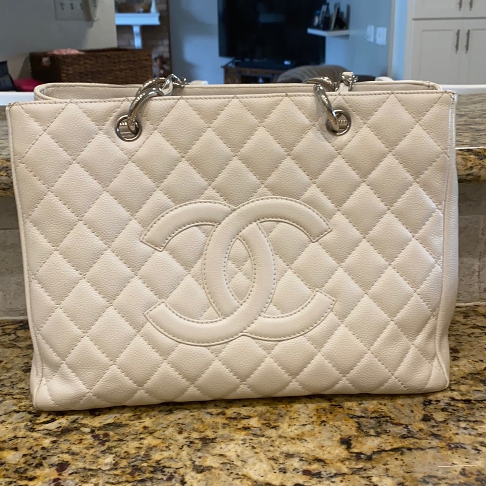 Chanel GST in white
